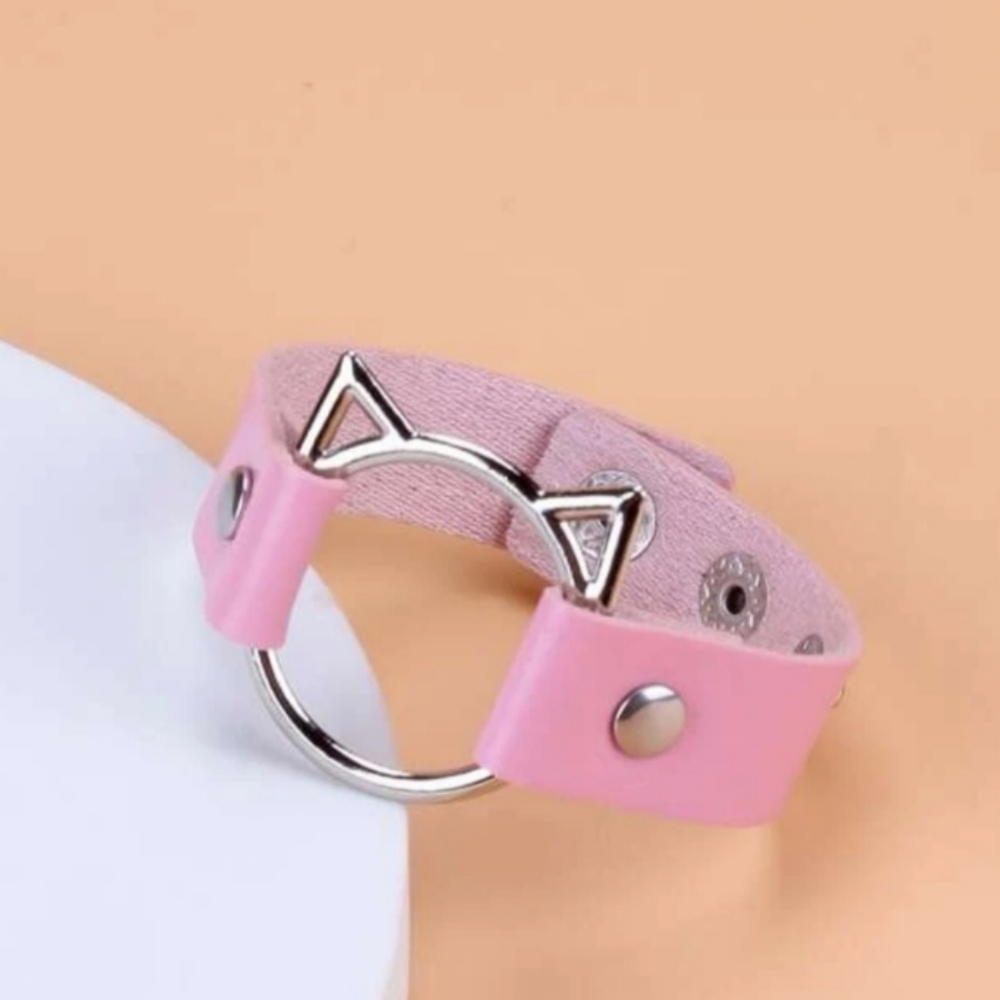 Pink Leather Kitty Bracelet!